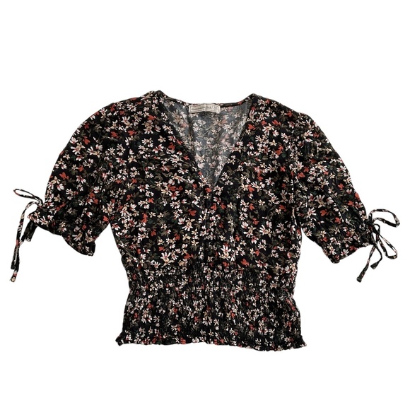 Abercrombie & Fitch Top XS Smocked Floral Ditsy V-Neck Cottagecore Boho Y2K - Picture 1 of 12